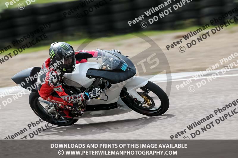 enduro digital images;event digital images;eventdigitalimages;lydden hill;lydden no limits trackday;lydden photographs;lydden trackday photographs;no limits trackdays;peter wileman photography;racing digital images;trackday digital images;trackday photos